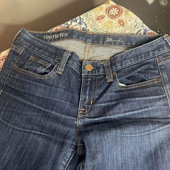 J Crew ToothPick ankle jeans - Picture 6 of 9